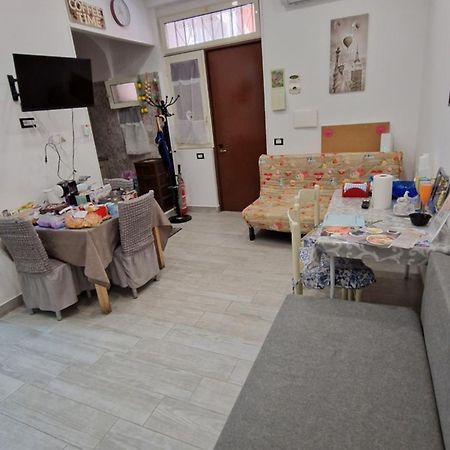 Appartamento Intero Casa Vacanze Espo Νάπολη Εξωτερικό φωτογραφία