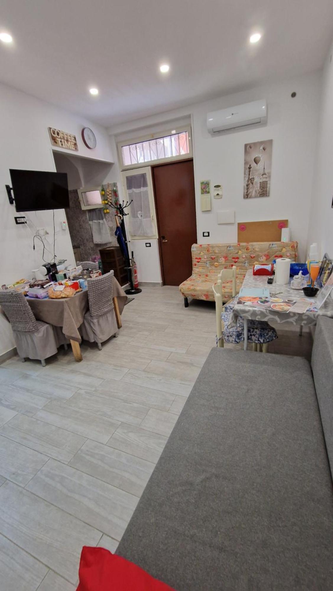 Appartamento Intero Casa Vacanze Espo Νάπολη Εξωτερικό φωτογραφία