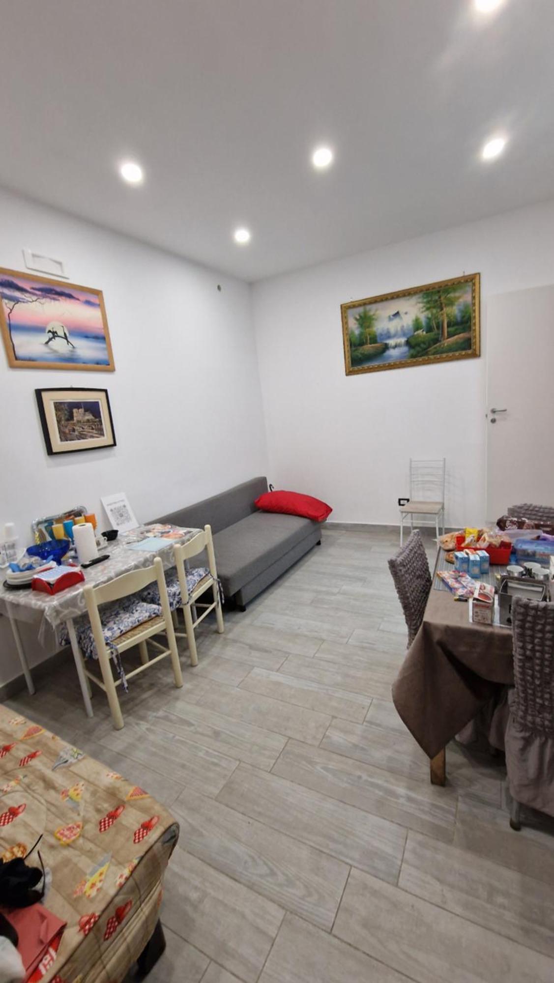 Appartamento Intero Casa Vacanze Espo Νάπολη Εξωτερικό φωτογραφία